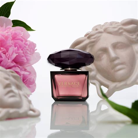 versace crystal noir recensioni|versace crystal noir sephora.